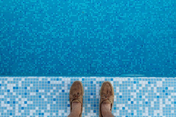 Comment intégrer une piscine intérieure à votre décor intérieur existant
